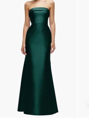 ALFRED SUNG Strapless Gown Size: 6R